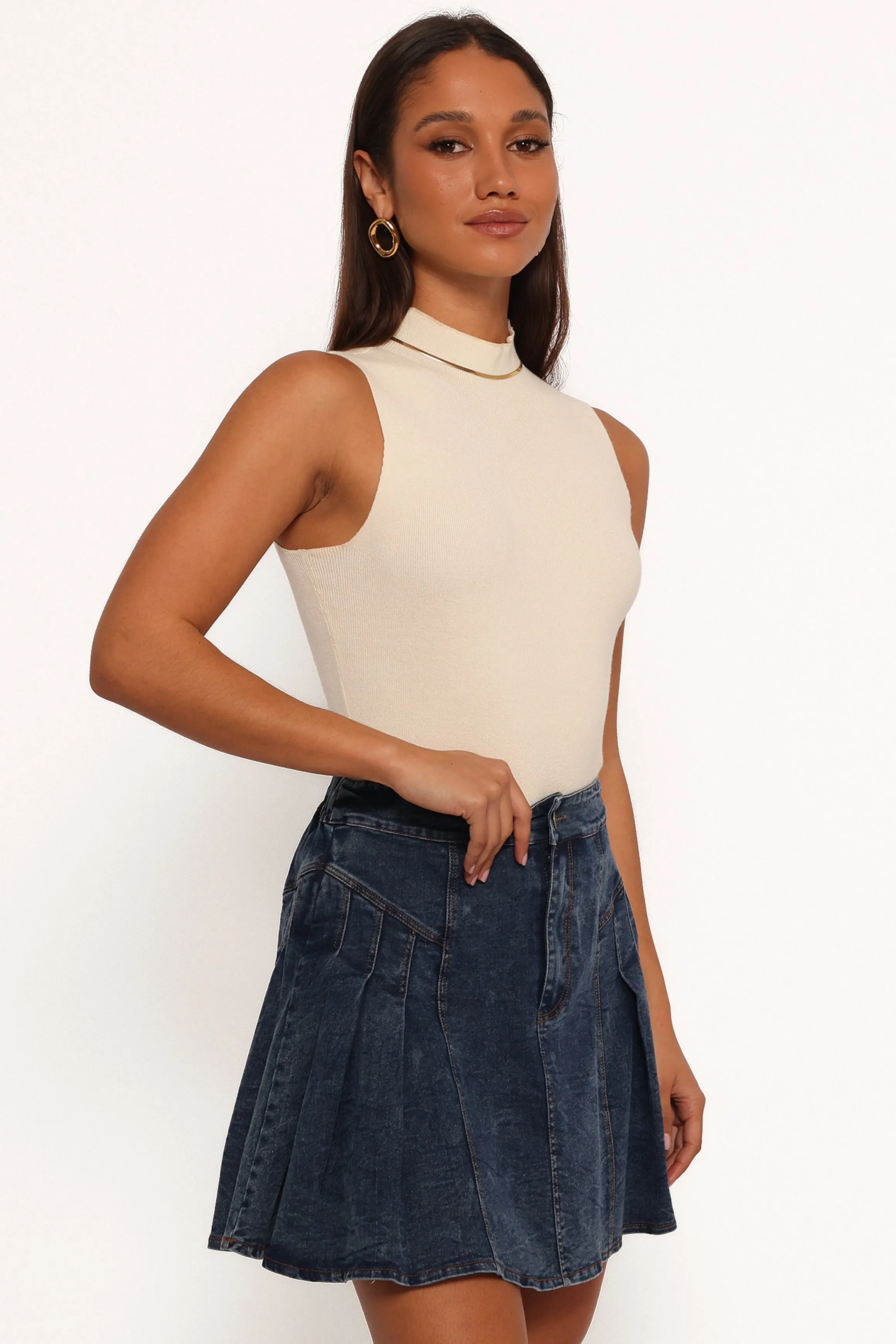 Alek Pleated Mini Skirt - Mid Wash Denim