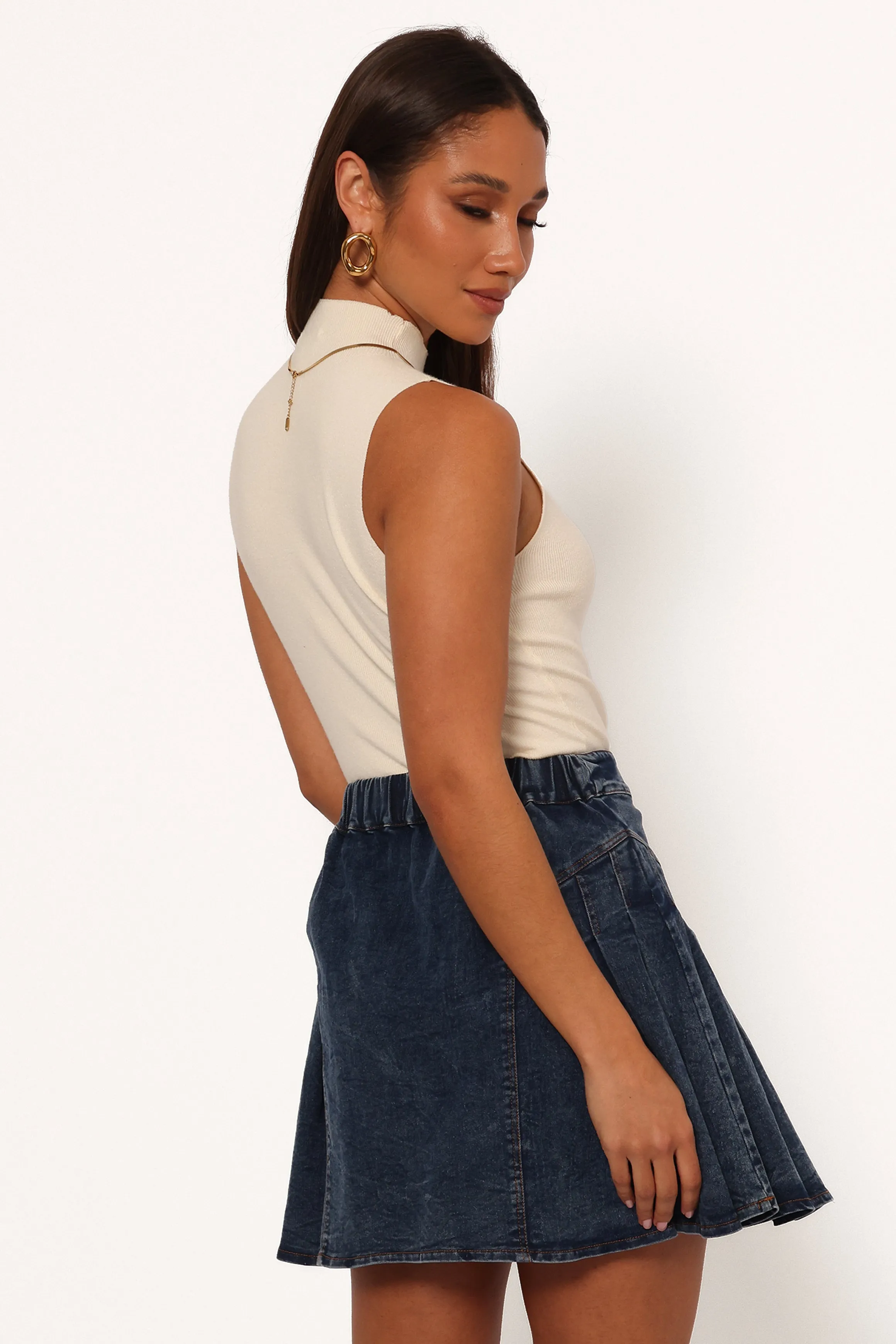 Alek Pleated Mini Skirt - Mid Wash Denim