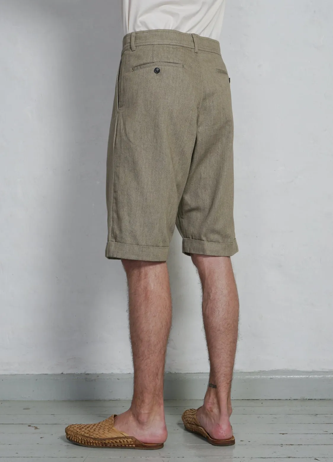 BIRK | Single Pleated Shorts | Safari