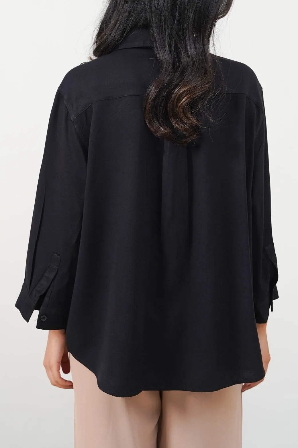 EVERYDAY PLEATED BLOUSE